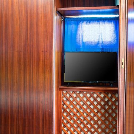 Mikka Studios: Luxury Apartment Bari Bagian luar foto